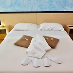 Hotel La Siesta 2*