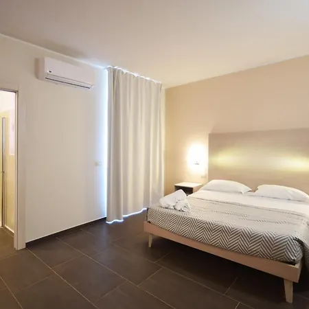 拉西埃斯特酒店 酒店 2*