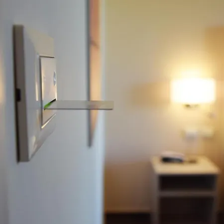 拉西埃斯特酒店 2* 托里诺迪桑格罗