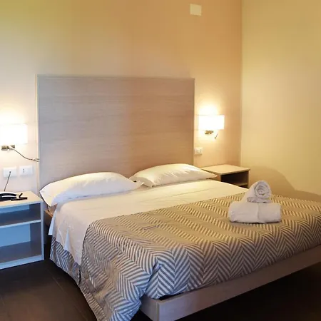 La Siesta Hotel