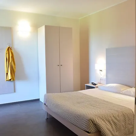 拉西埃斯特酒店